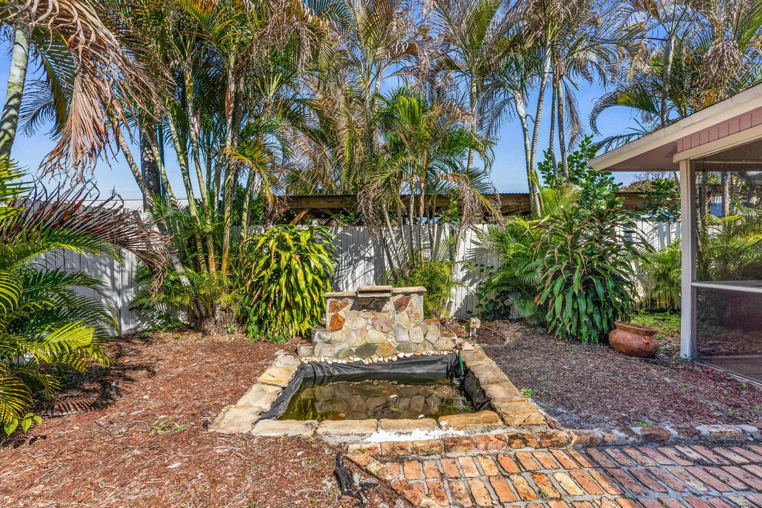 Photo of 4153 Russell Street