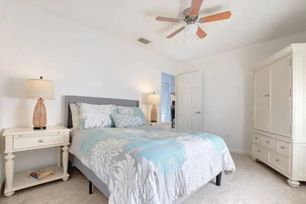 Photo of 1525 Esterbrook Lane