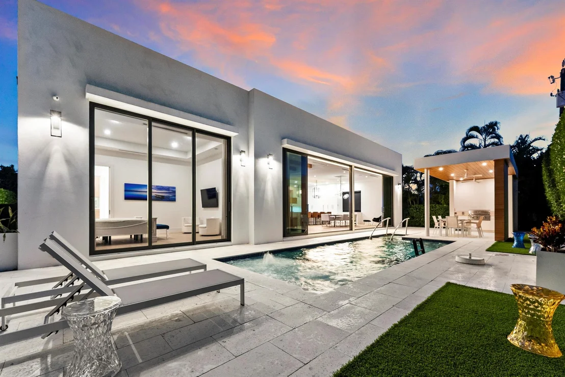 Photo of 811 Granada Drive