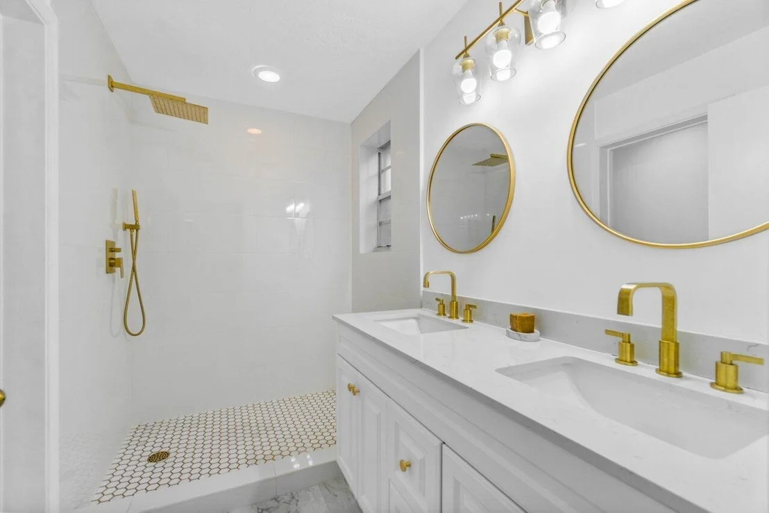 Photo of Unit B at 4611 Highgate Drive