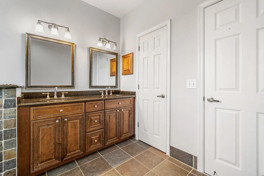 Photo of 7869 Manor Forest Lane