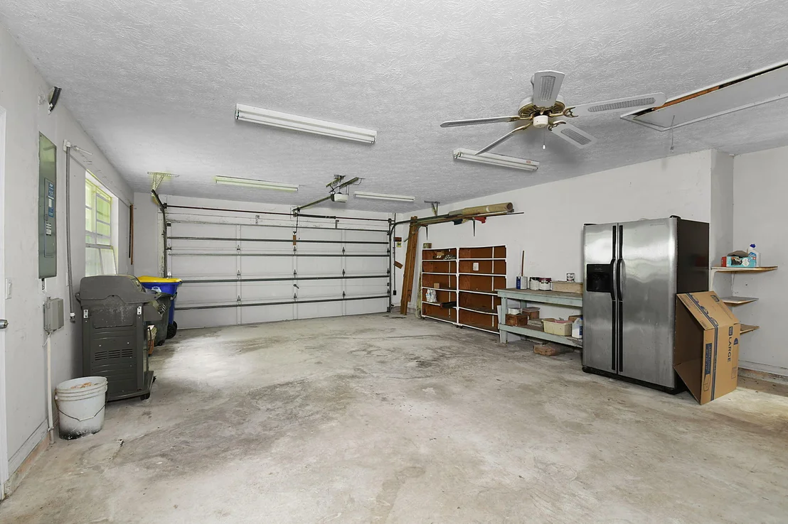 Photo of 895 SE Waterside Way