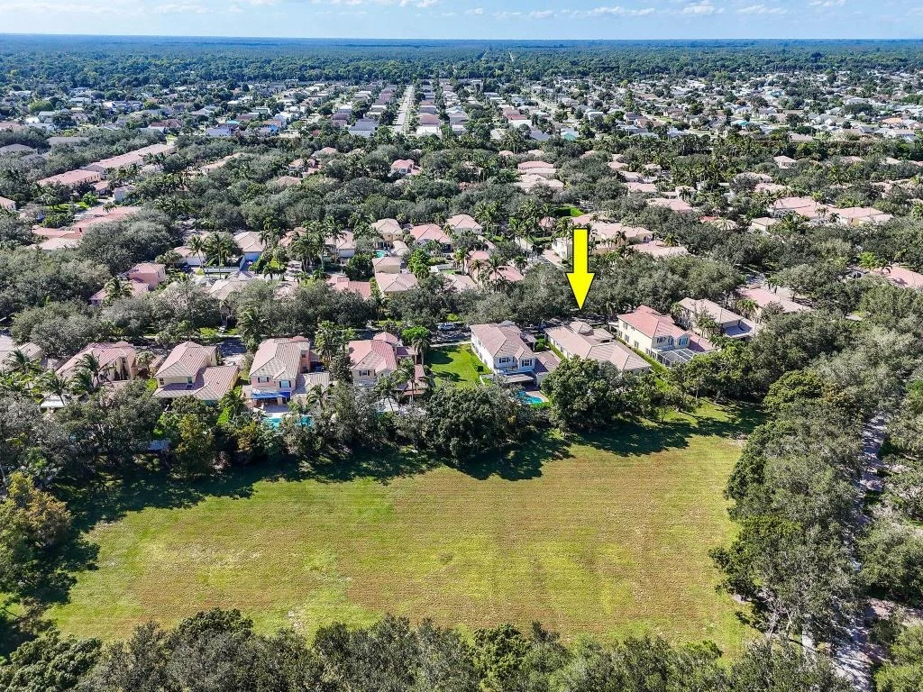 Photo of 4015 Community Drive