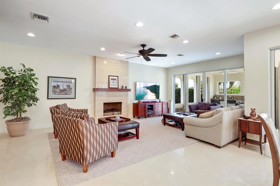 Photo of 391 Glenbrook Drive