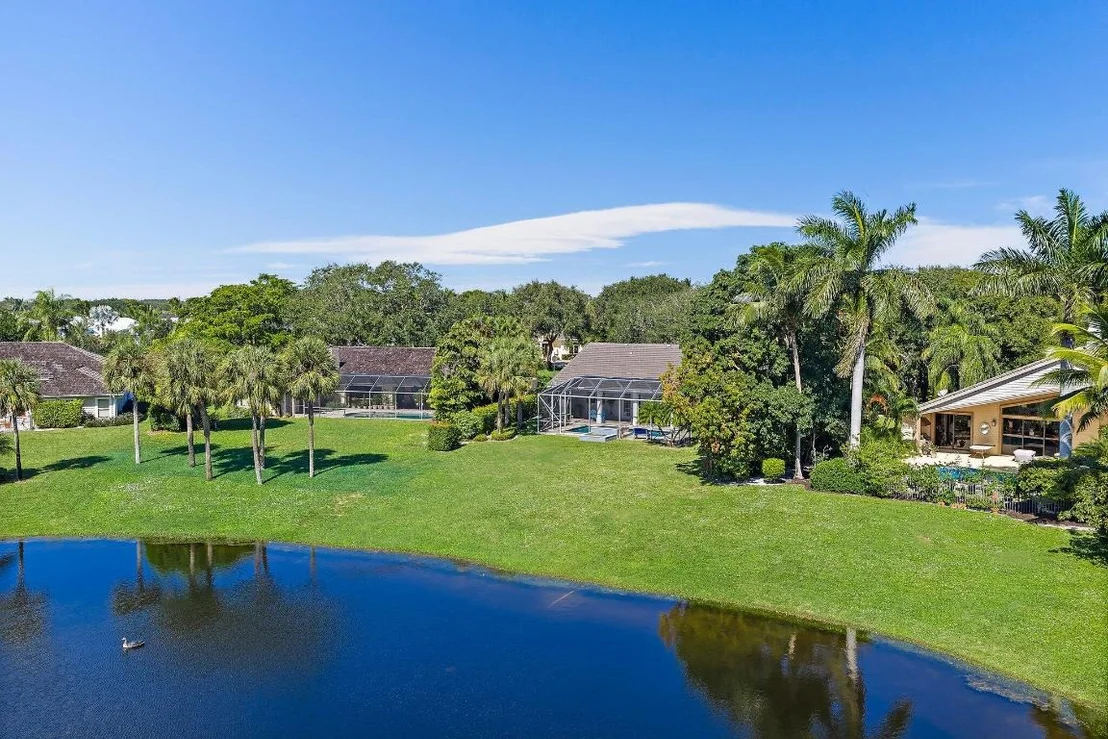 Photo of 18440 SE Lakeside Drive
