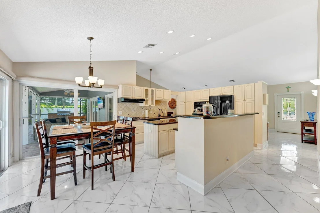 Photo of 12750 Oak Arbor Drive