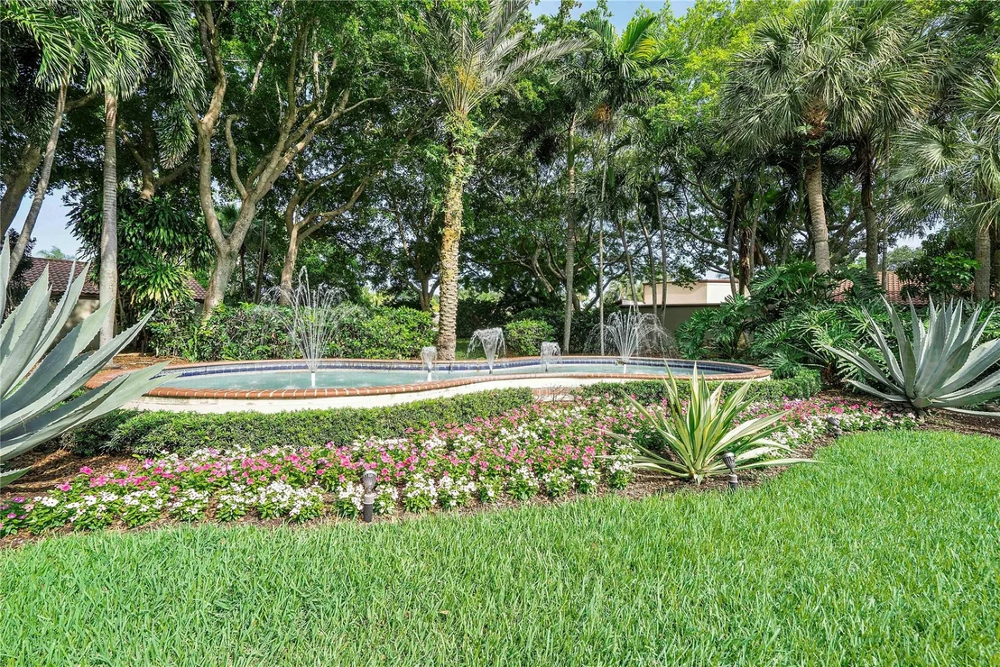 Photo of 7559 Mirabella Drive