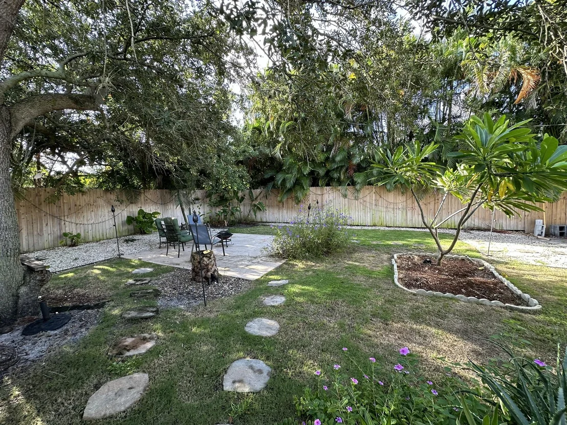 Photo of 914 SE 3rd Street