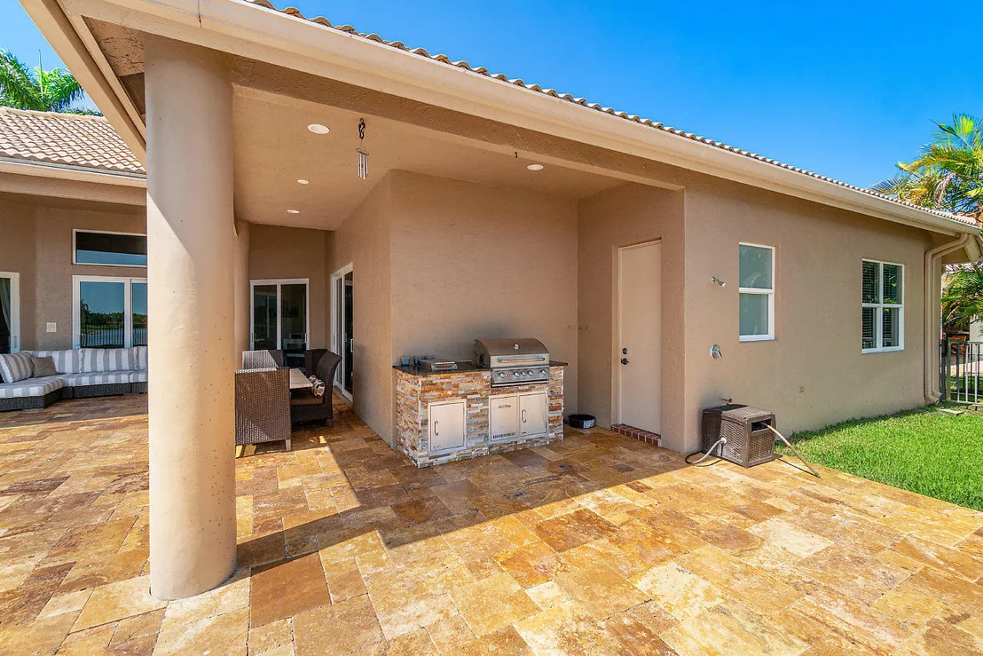 Photo of 21371 Rockledge Lane