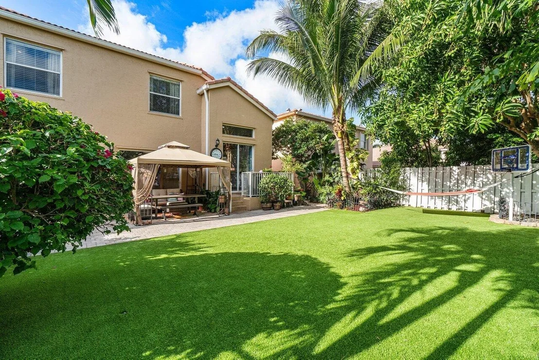 Photo of 7615 Oak Grove Circle