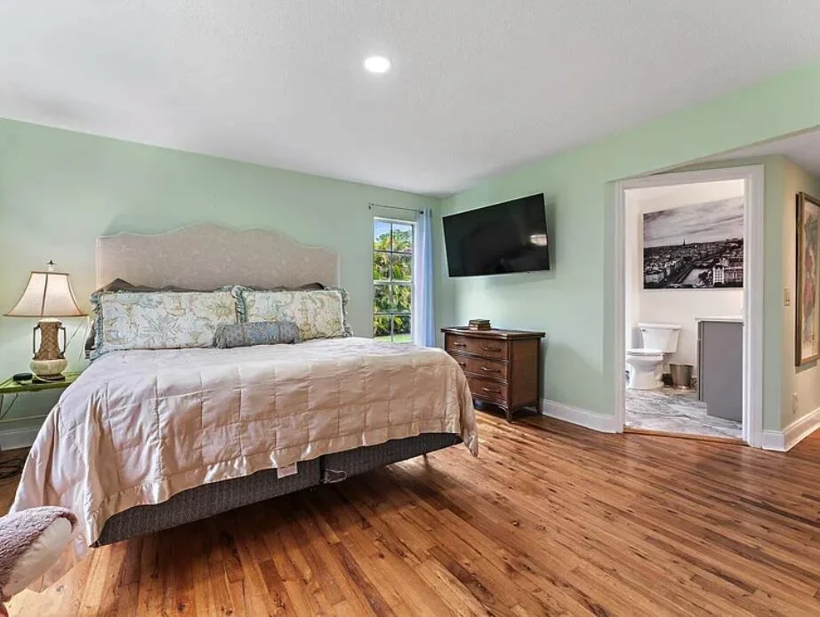 Photo of 16424 121st Terrace N