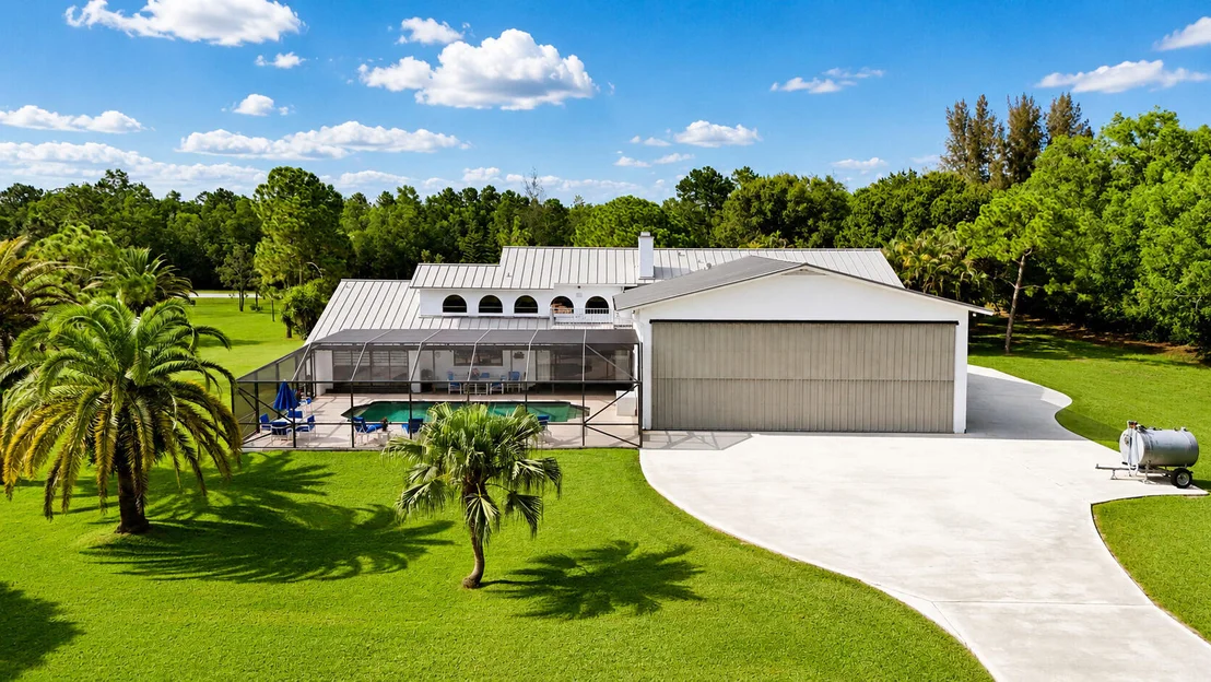 Photo of 3120 SE Downwinds Road