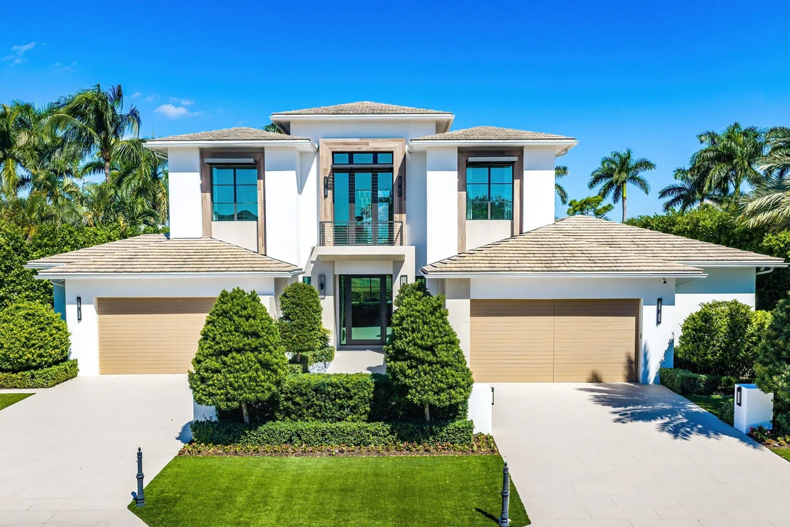 Photo of 471 ROYAL PALM Way