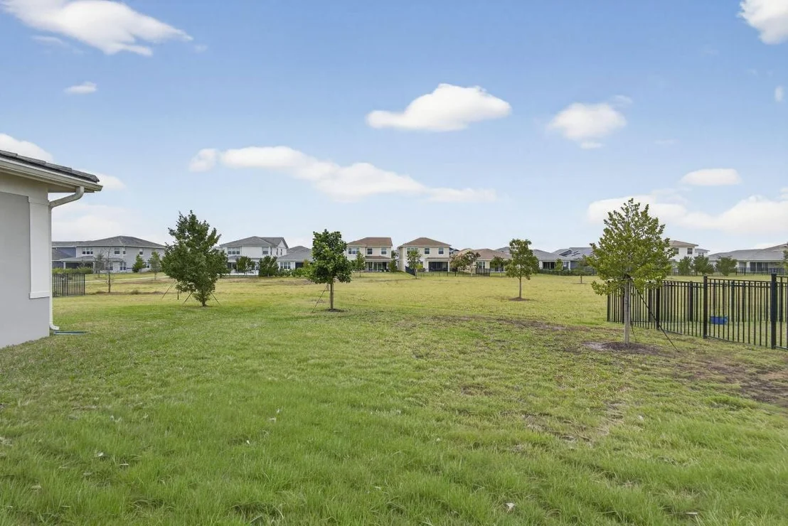 Photo of 1411 Thistle Place