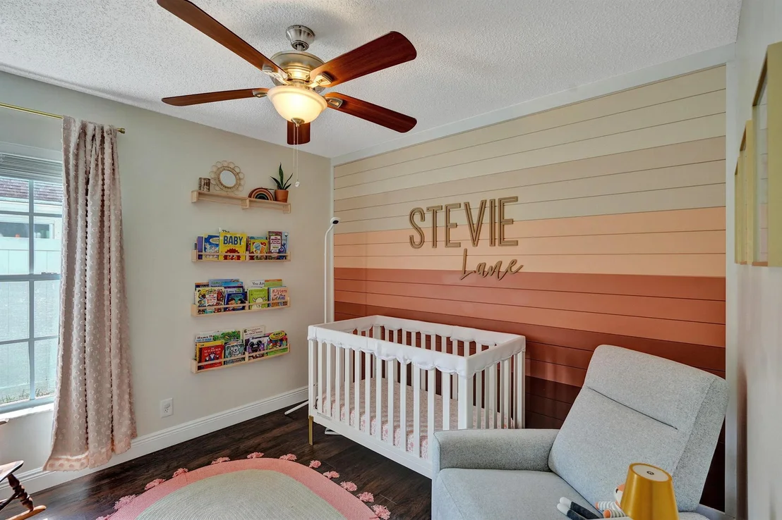Photo of 6067 Hollywood Street