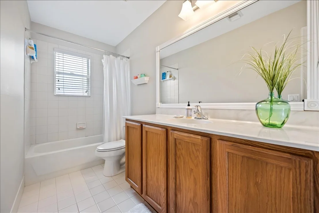 Photo of 9238 Silver Glen Way