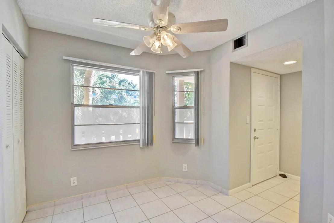 Photo of Unit D2 at 1601 Abaco Drive