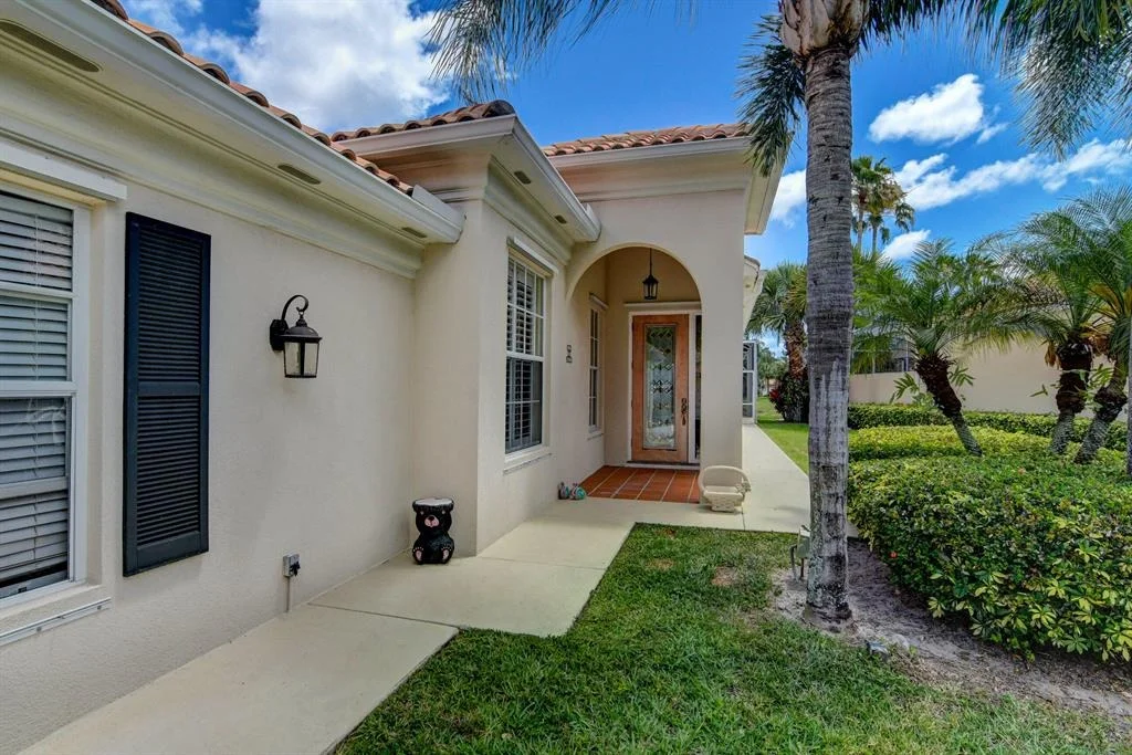 Photo of 2065 Valencia Drive
