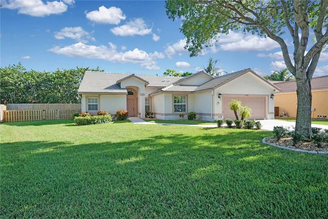 Photo of 4700 NW 75th Street