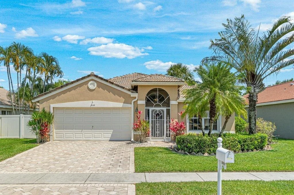 Photo of 8069 Palm Gate Drive
