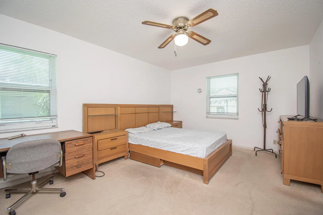Photo of 1318 NW 2nd Circle