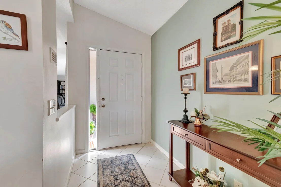 Photo of 6393 Lansdowne Circle