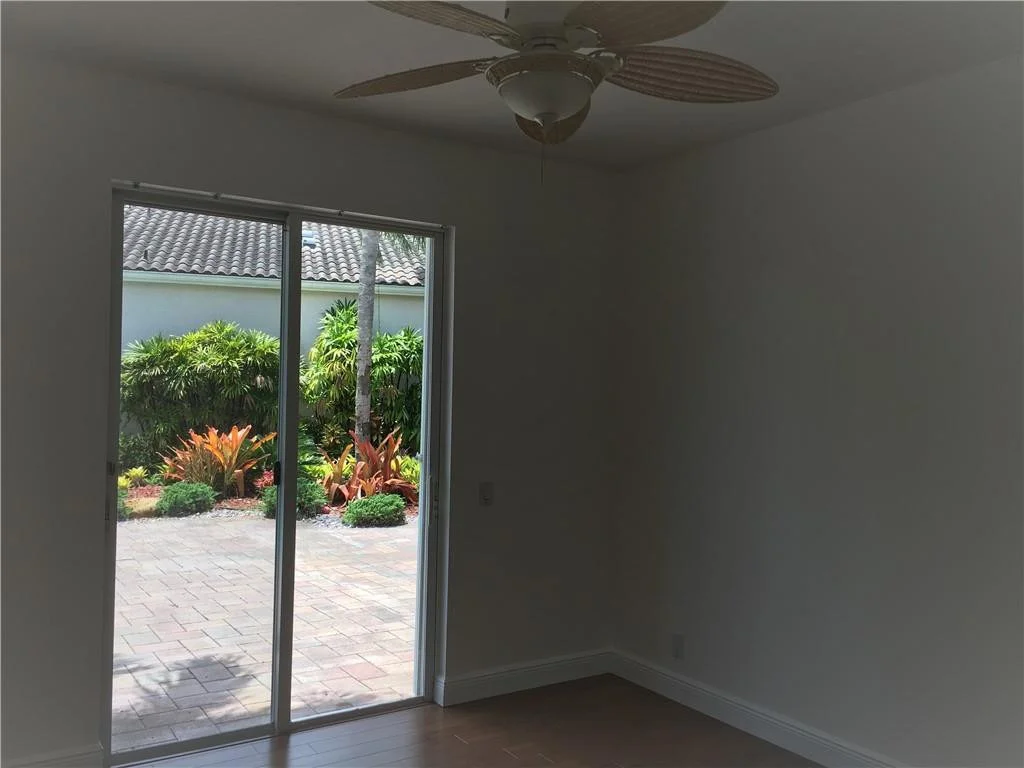 Photo of 2563 Bay Pointe Drive