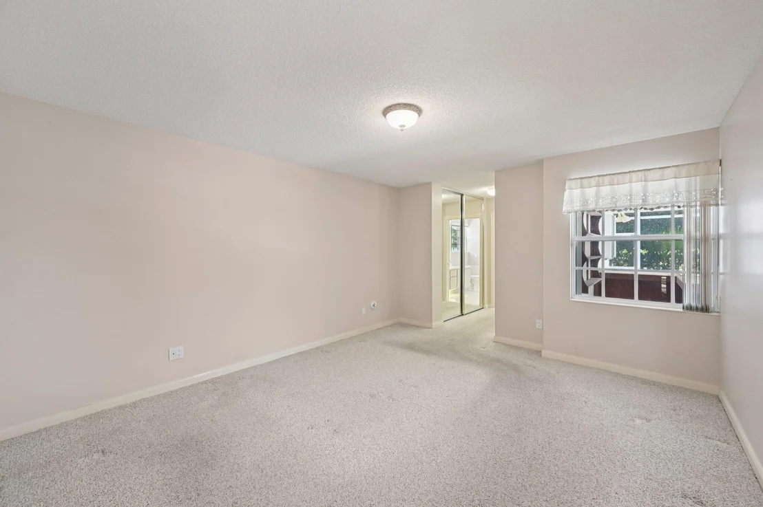 Photo of 253 Brier Circle