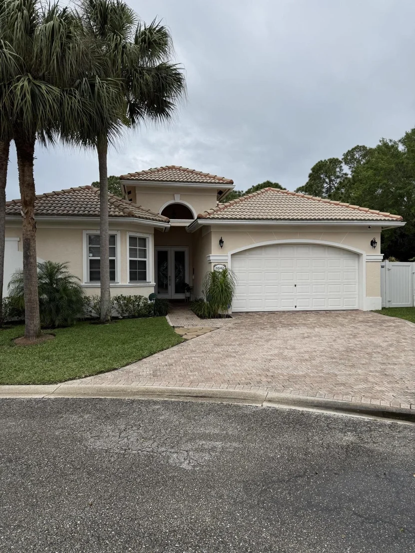 Photo of 8642 Plum Cay