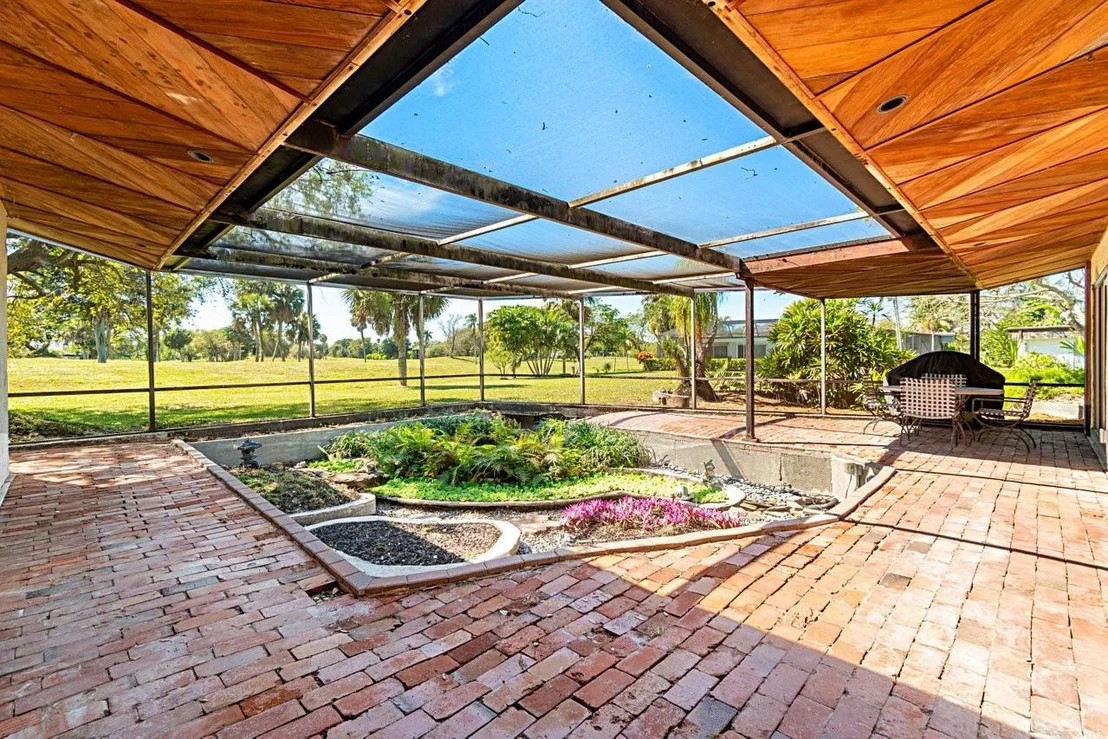 Photo of 5505 Red Oak Circle