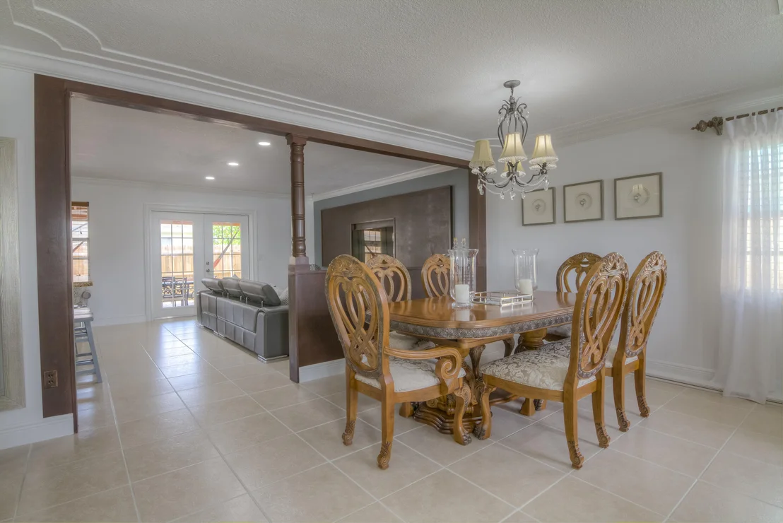 Photo of 4591 Bowman Street