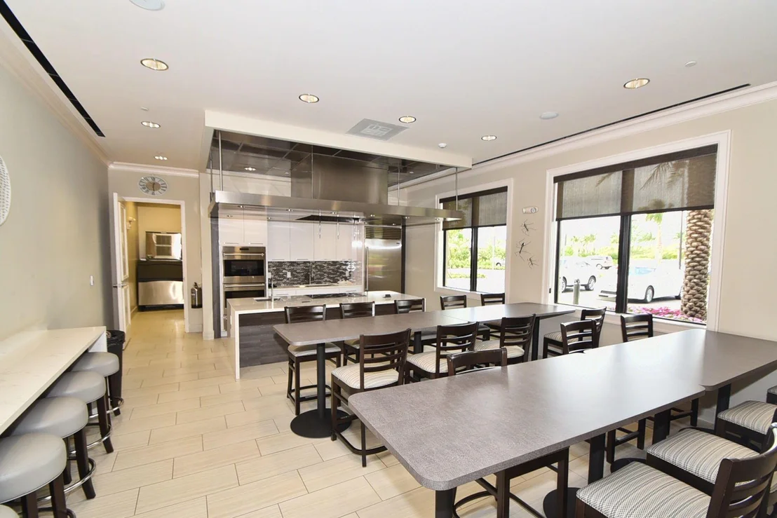 Photo of 12396 Cascade Valley Lane