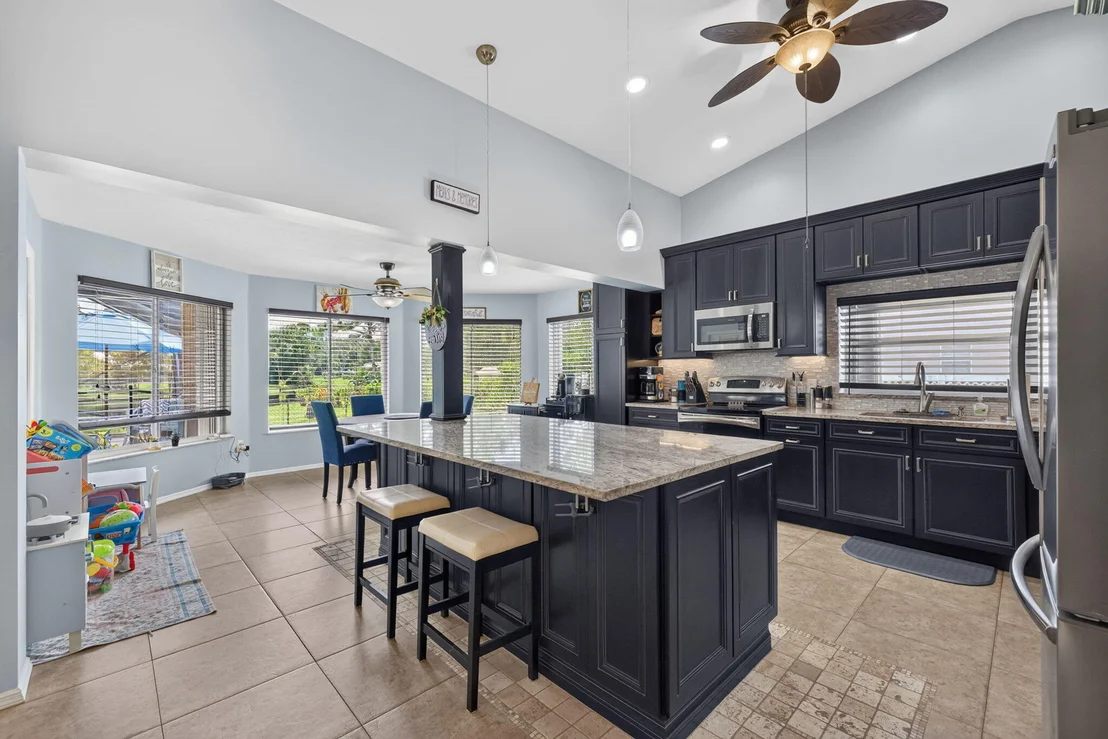 Photo of 1784 SW GREGOR Way