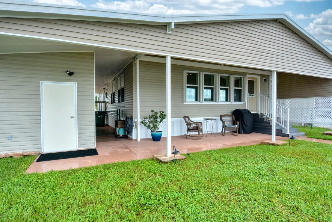 Photo of 4340 SW 15th Way