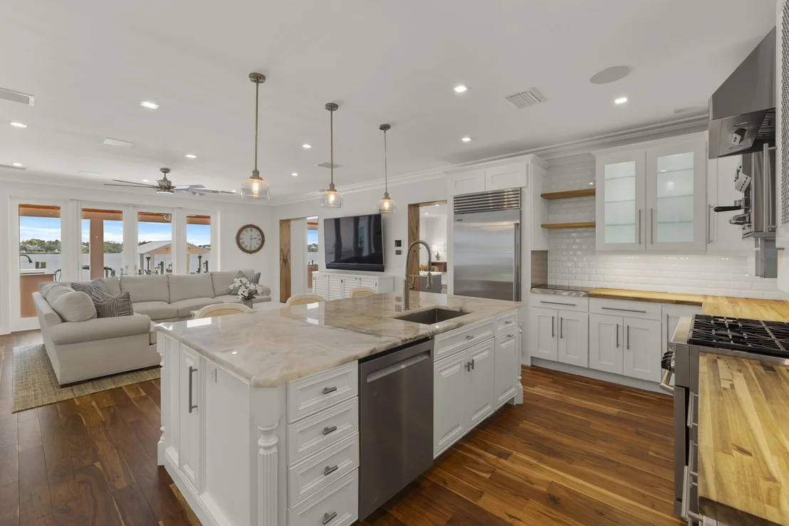 Photo of 103 River Drive
