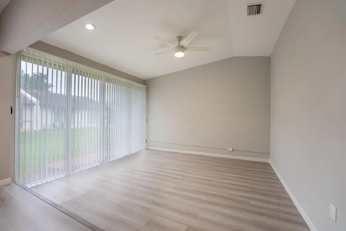 Photo of 5459 Laurel Oak Street