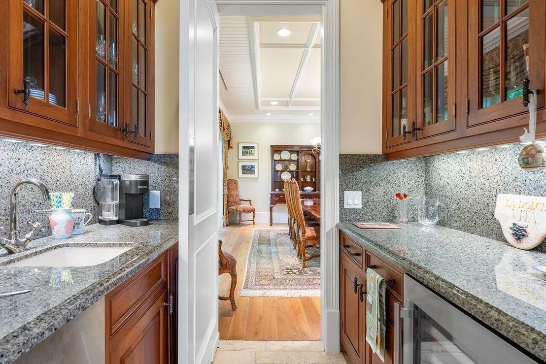 Photo of 6971 SE Harbor Circle