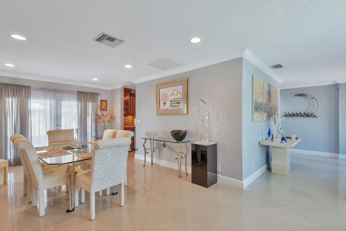 Photo of 3059 Emerald Lane