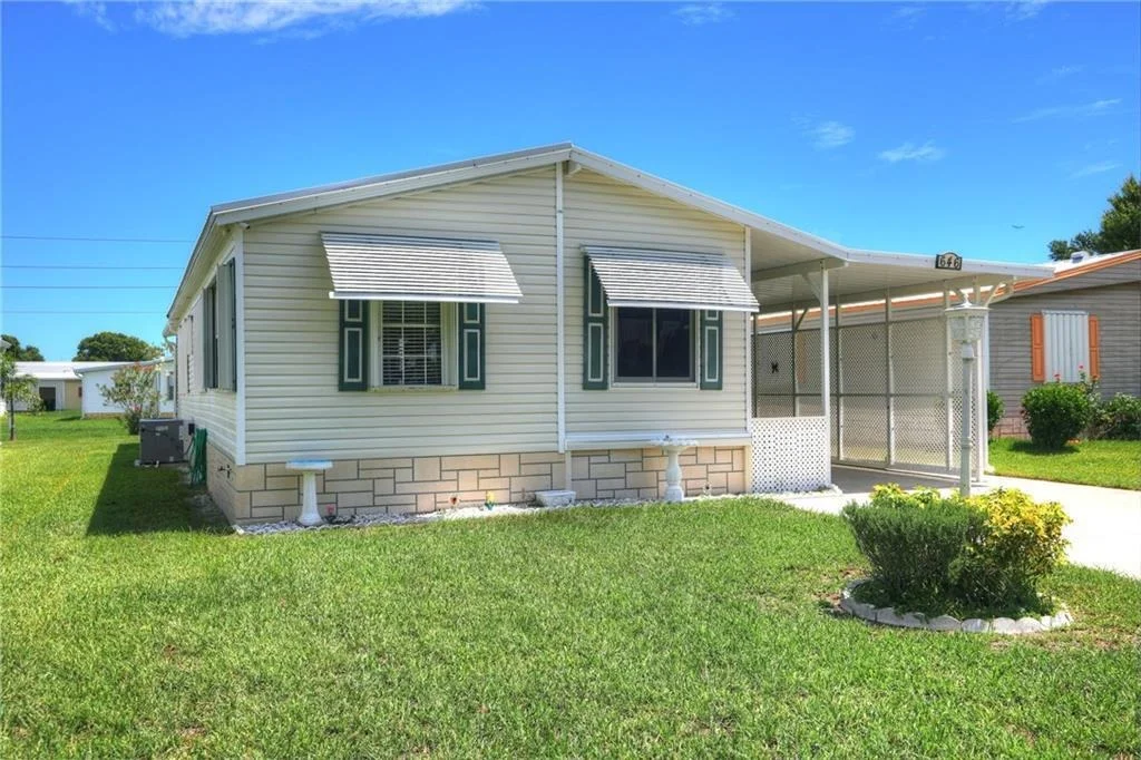 Photo of 646 Barefoot Boulevard