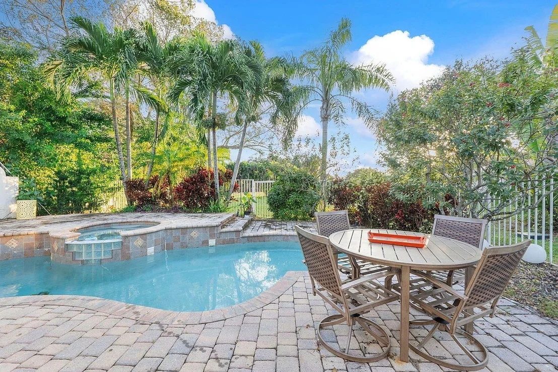 Photo of 4689 Hammock Circle