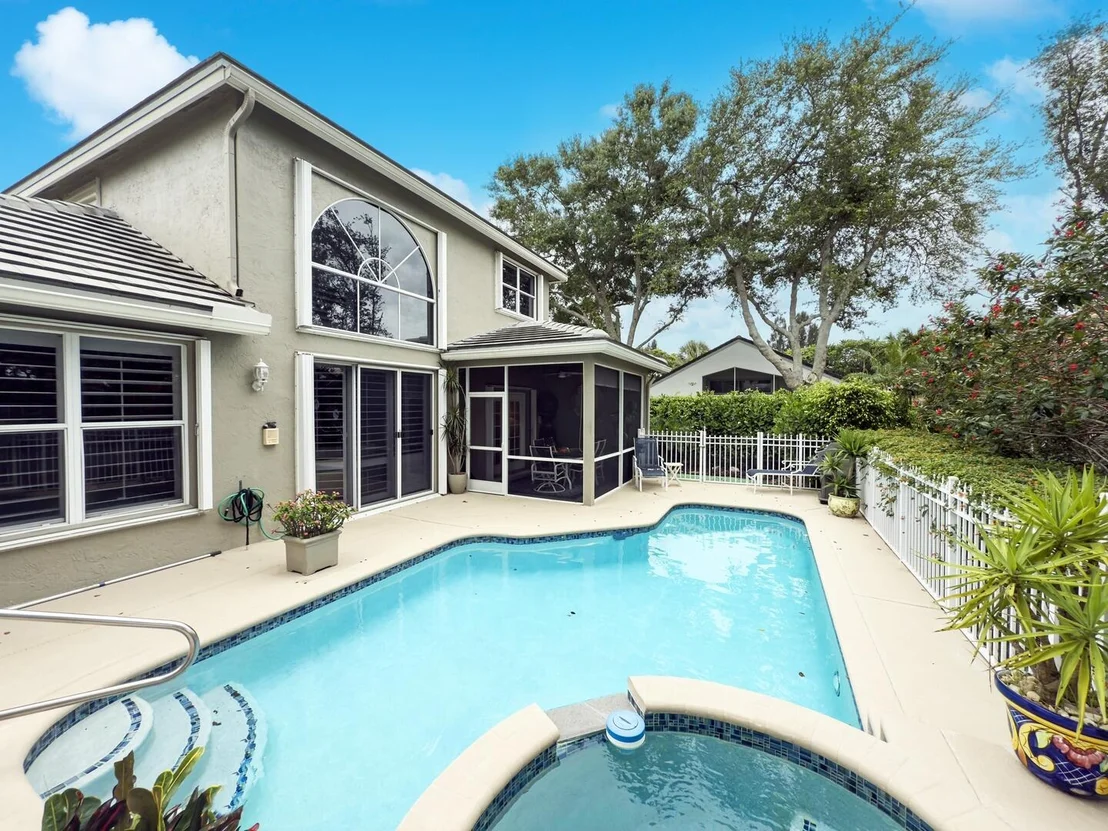 Photo of 13651 Weyburne Drive