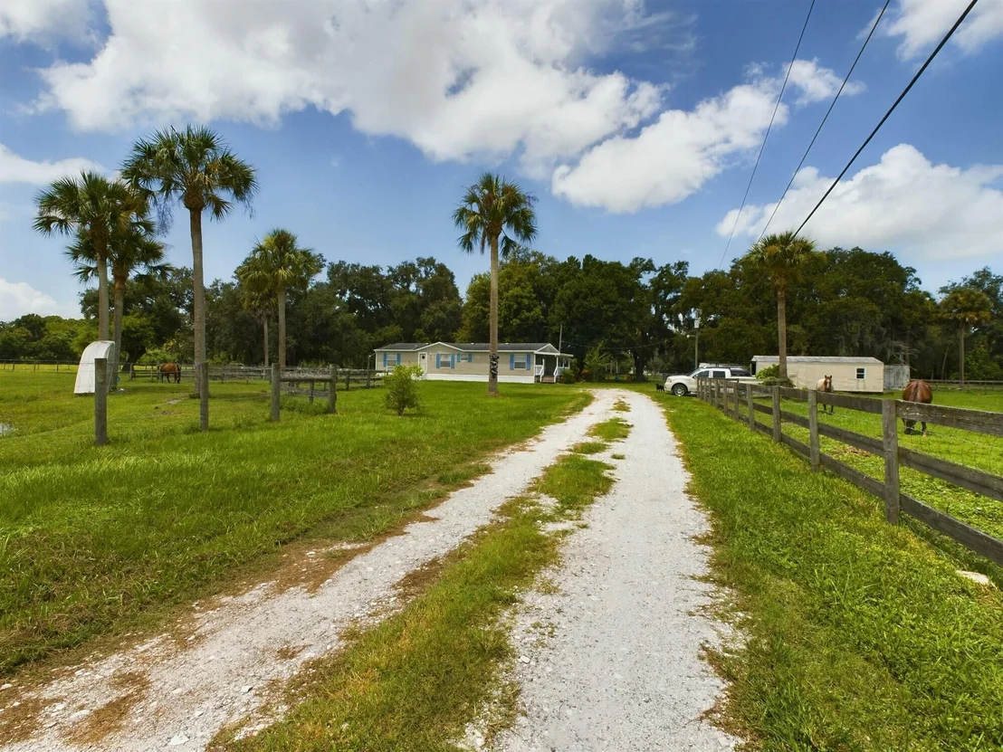 Photo of 945 Ellerbee Road