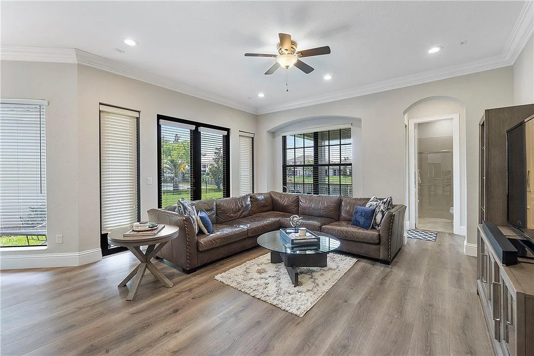 Photo of 8971 Lakeview Place