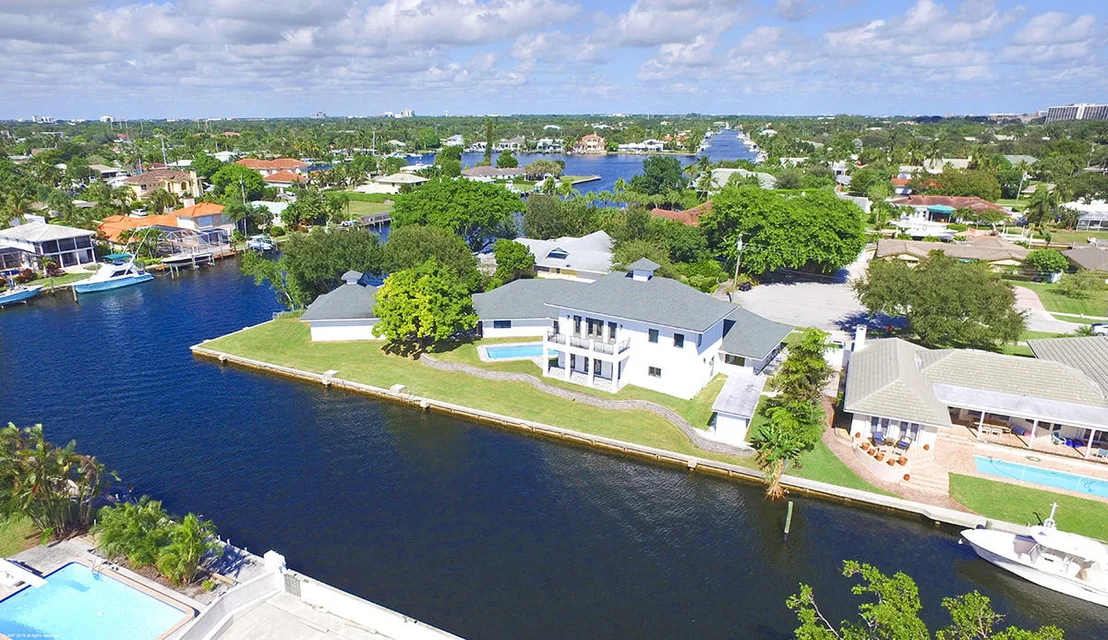 Photo of 648 Riverside Road