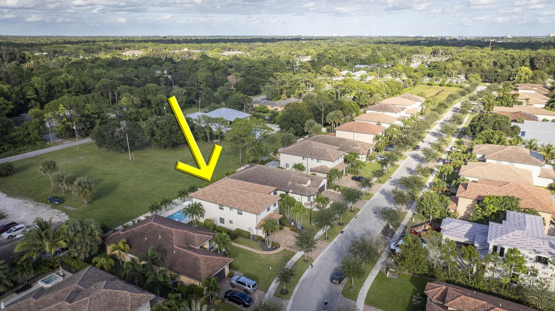 Photo of 7131 Limestone Cay Road