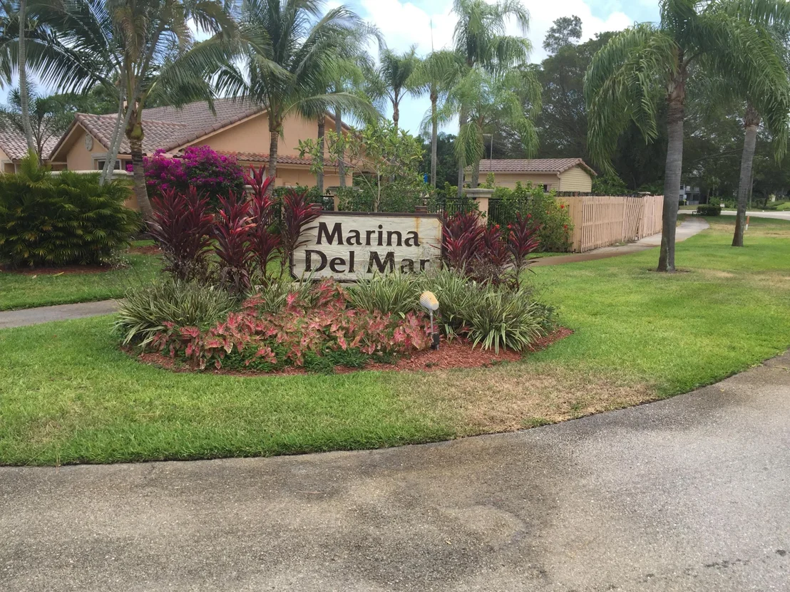 Photo of 5034 Marina Circle