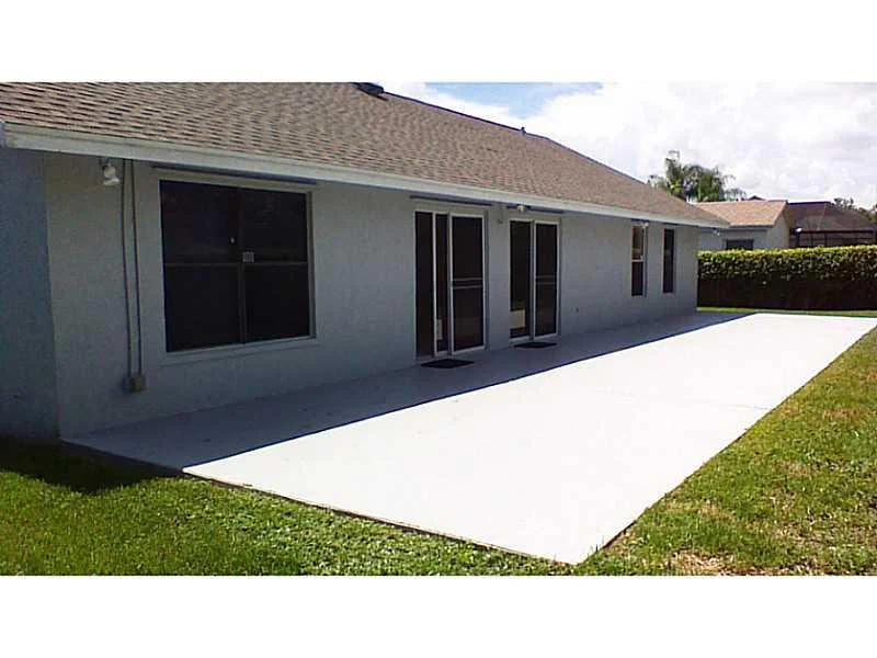 Photo of 77 Cedar Circle