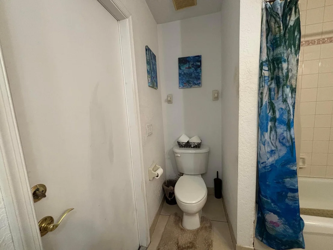 Photo of 16611 N 68th St Street N