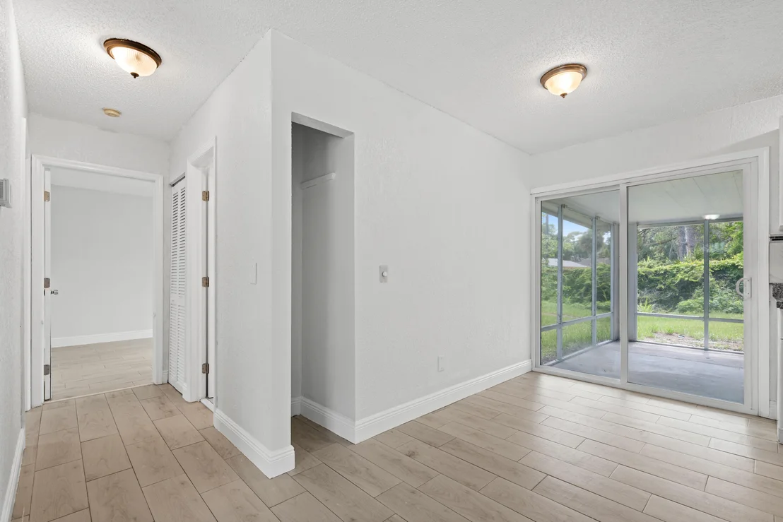 Photo of 6505 Deleon Avenue