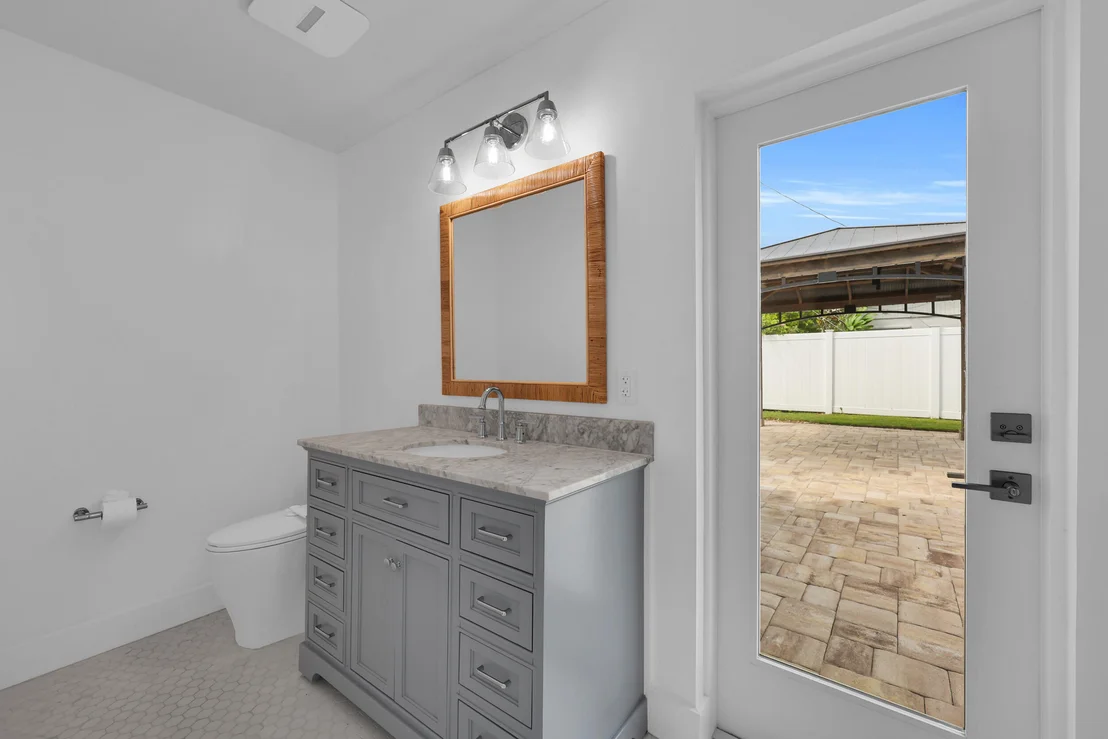 Photo of 72 WILLOW Road